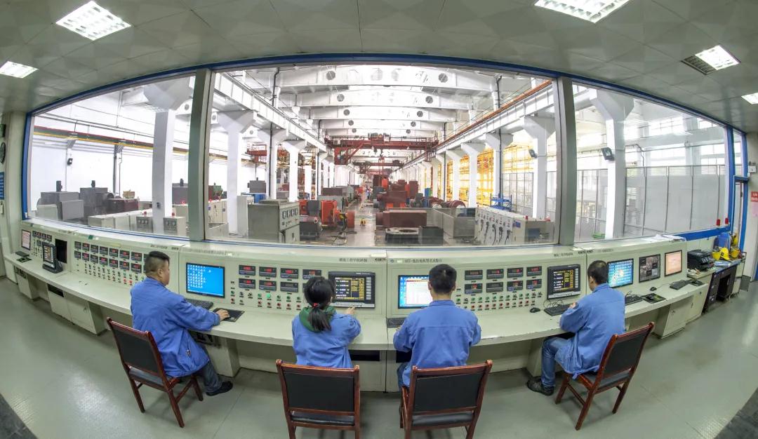 ayx·爱游戏股份 打造创新驱动新引擎 做“全电化”研发领跑者.jpg